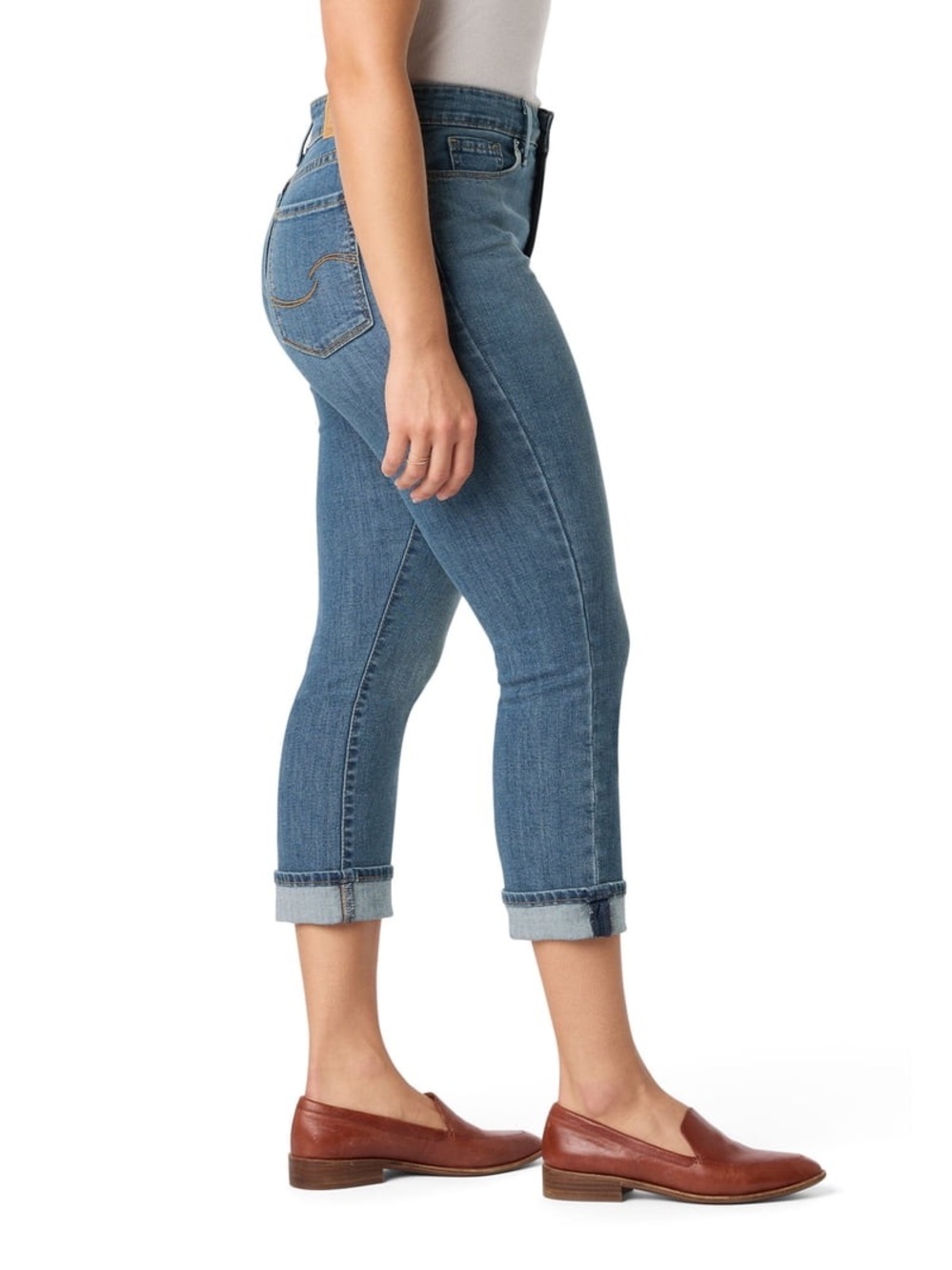 Levi's mid-rise cropped or capri jeans size 4